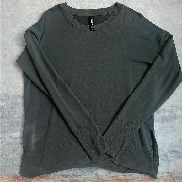 Athleta Gray Sweatshirt Relaxed Fit Crew Neck - Picture 1 of 6